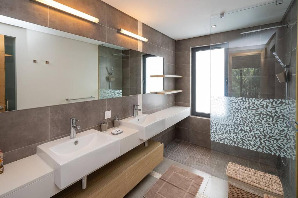 Wonderful Mont Choisy Flat, Huge Lagoon Pool 외부 사진