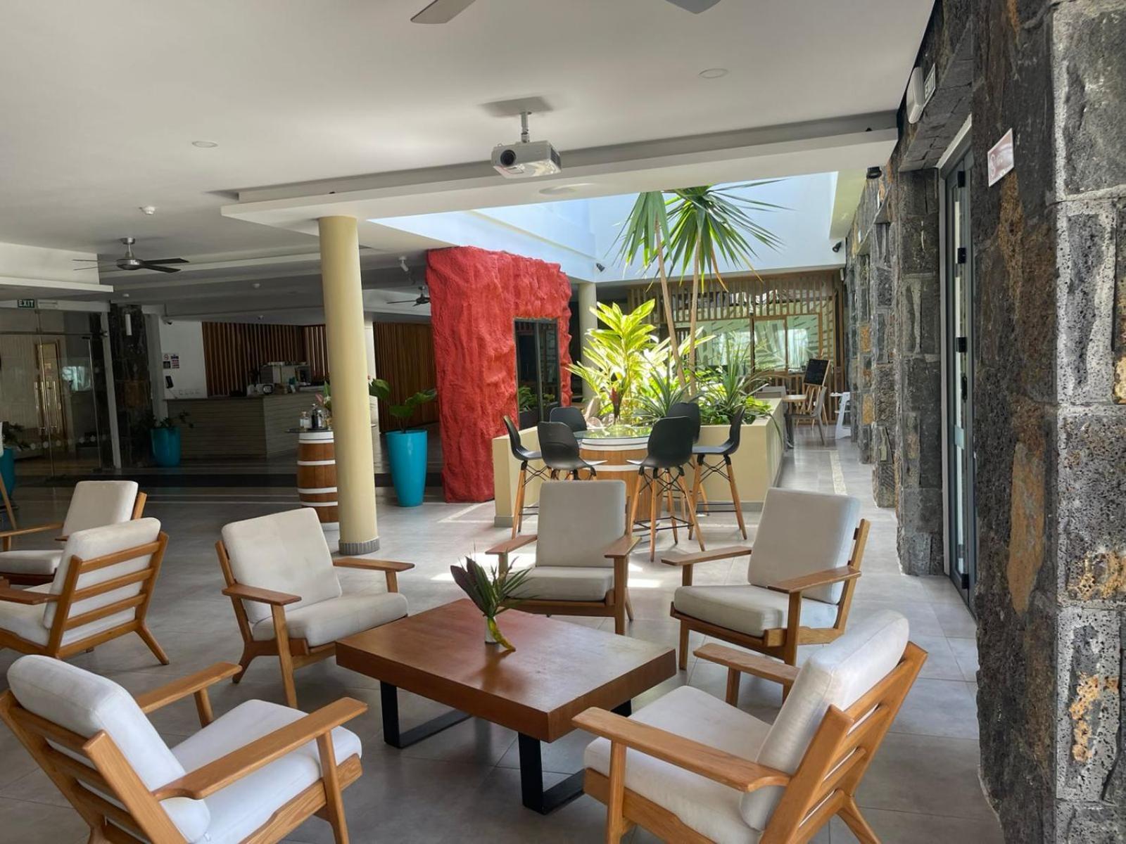 Wonderful Mont Choisy Flat, Huge Lagoon Pool 외부 사진